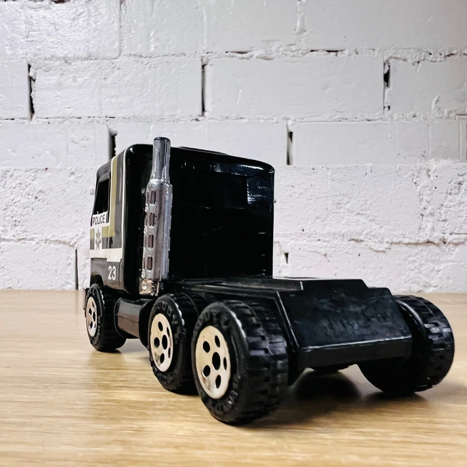 Mack Police Semi Cab Truck Black Gold Pressed Metal 1989 Buddy L Corp Macau 12cm - image 4 of 4