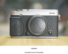 Fujifilm X-E1 16MP Mirrorless Digital Camera Body Silver