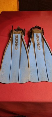 1 Paar Taucherflossen Cressi Gr. X-L und Schuhe Gr 43/44 alle Gummies top