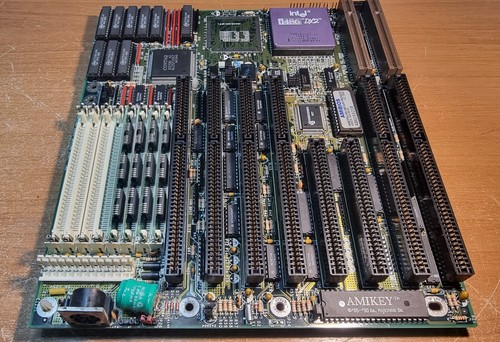 DFI 486-CCV + 486DX2-S 66MHz + 4 MB Ram + VLB Cirrus Logic GD5428 - 第 2/12 張圖片