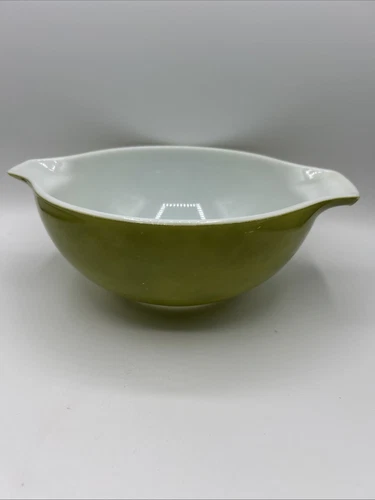 Pyrex Vintage #443 2 1/2 Qt Cinderella Mixing Bowl Verde Green