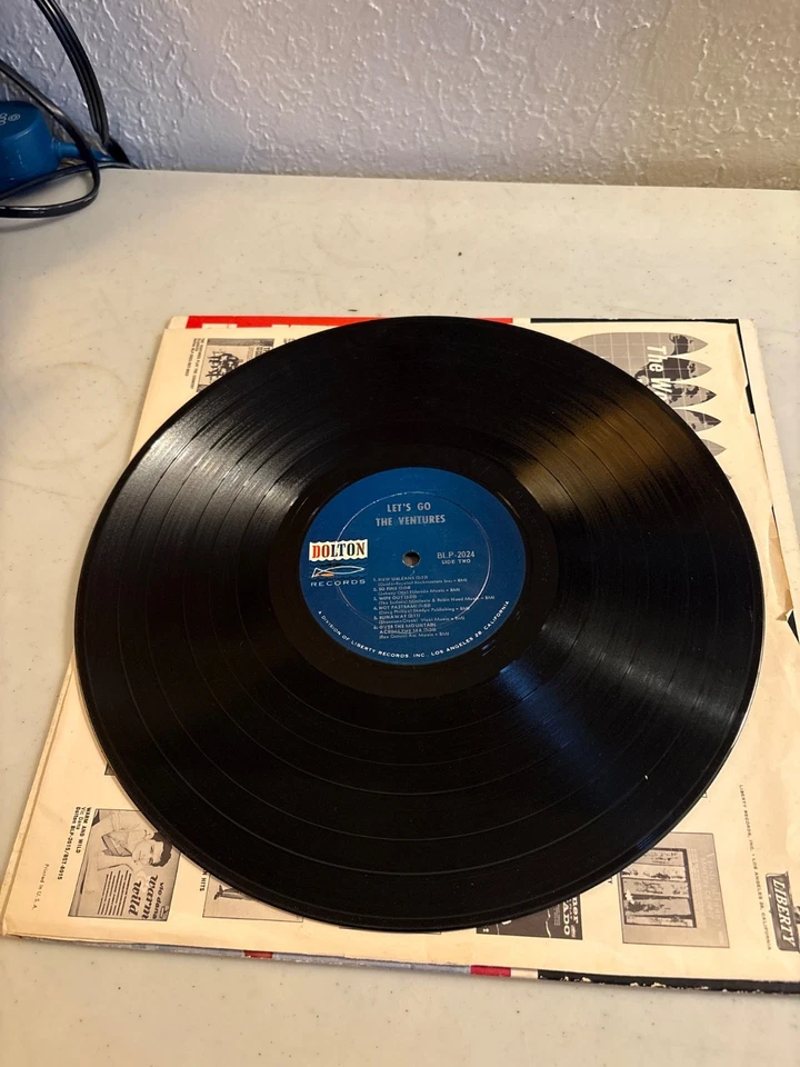 THE VENTURES LET'S GO VINYL RECORD LP MONO 1963 DOLTON RECORDS BLP 2024 SURF VG+ - Image 4 of 4
