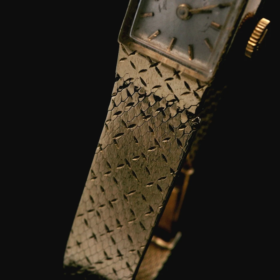 Reloj Rolex vintage para dama - Reloj de lujo cuadrado de malla suiza de oro amarillo de 14 quilates Foto 3 de 4