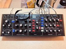 Behringer Model D Analog Synthesizer Module T...