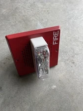 Wheelock E90-24MCC Fire Alarm Speaker and Strobe Ceiling Light