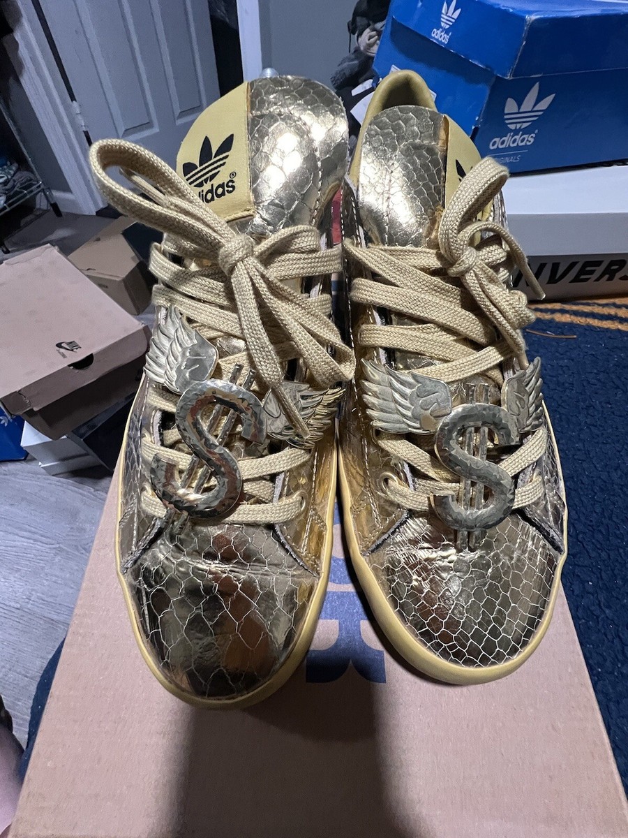 Size 10 adidas Js Gold Rod Laver Gold
