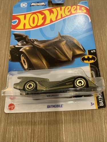 HOT WHEELS BATMAN DC "ERROR" Gold Batmobile "HE BRAVE AN THE BOLD" 4/5 #137 - Picture 3 of 4
