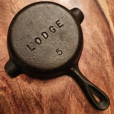 Lodge 5 Cast Iron Mini Skillet Ashtray, 3-5/8" Diameter