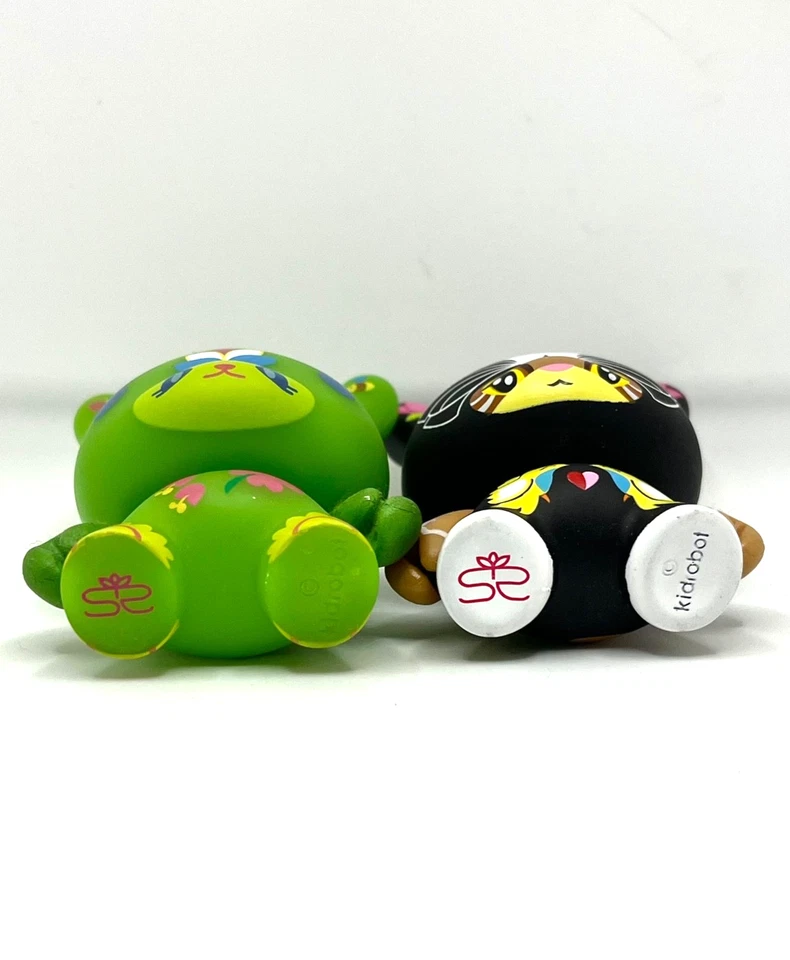 Figuras de vinilo Kidrobot Dunny serie 2008 y 2010 de Sneaky Raccoon Foto 4 de 4