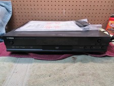 Yamaha DVD-S520 Natural Sound DVD Player w/ Remote
