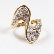 14K Yellow Gold Approx .50 Ct of Pave Set Diamond Ring Size 6.25