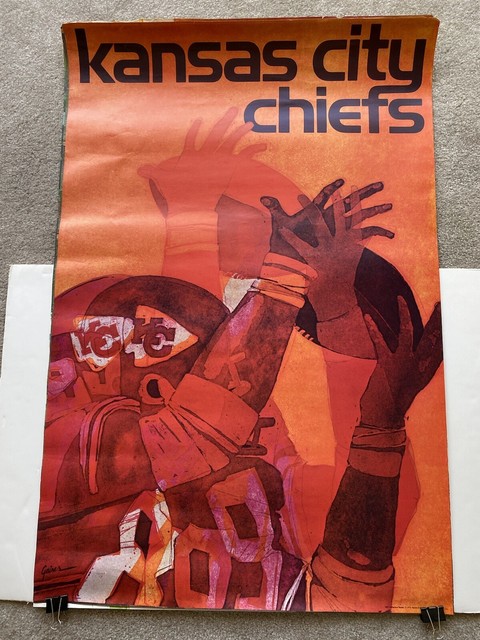 VTG NFL Collector Series Football Poster 24 in x 36 in KANSAS CITY CHIEFS VTG NFL Collector Series Football Poster 24 in x 36 in KANSAS CITY CHIEFS