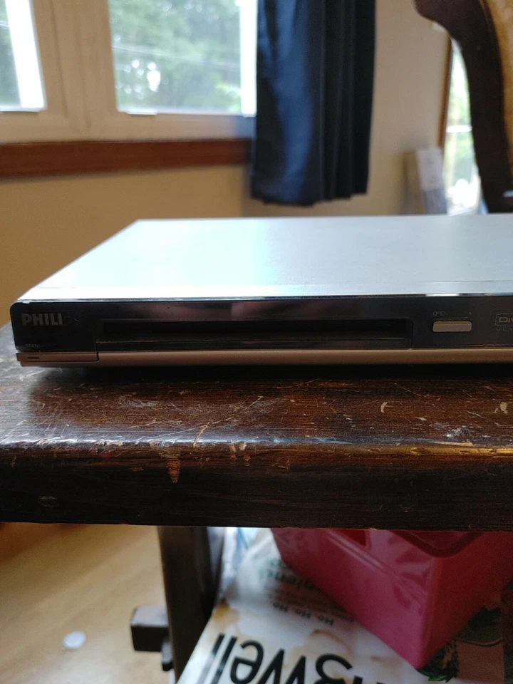 REPRODUCTOR DE DVD delgado Philips DVP5140/37 con audio digital Dolby sin control remoto probado Foto 3 de 4