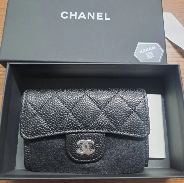 カードケース・名刺入れ Chanel Classic Card Holder Grained Calfskin & Silver Black Chanel Classic Card Holder Grained Calfskin & Silver Black