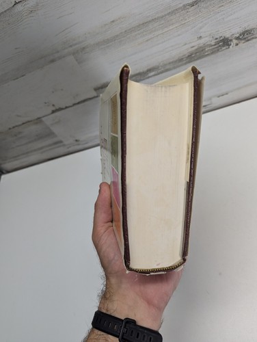 The Layman’s Parallel Bible KJV, Modern Language, Living, RSV Hardcover Dust - 第 5/8 張圖片