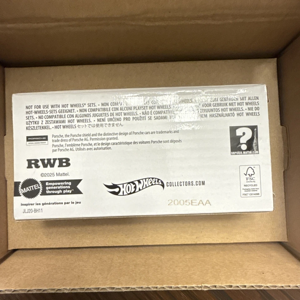 Hot Wheels  RLC Exclusive RWB Porsche 930 - Image 3 of 4