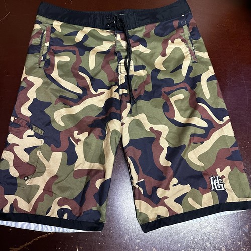 Home gear camo men’s baggy swim trunks LARGE