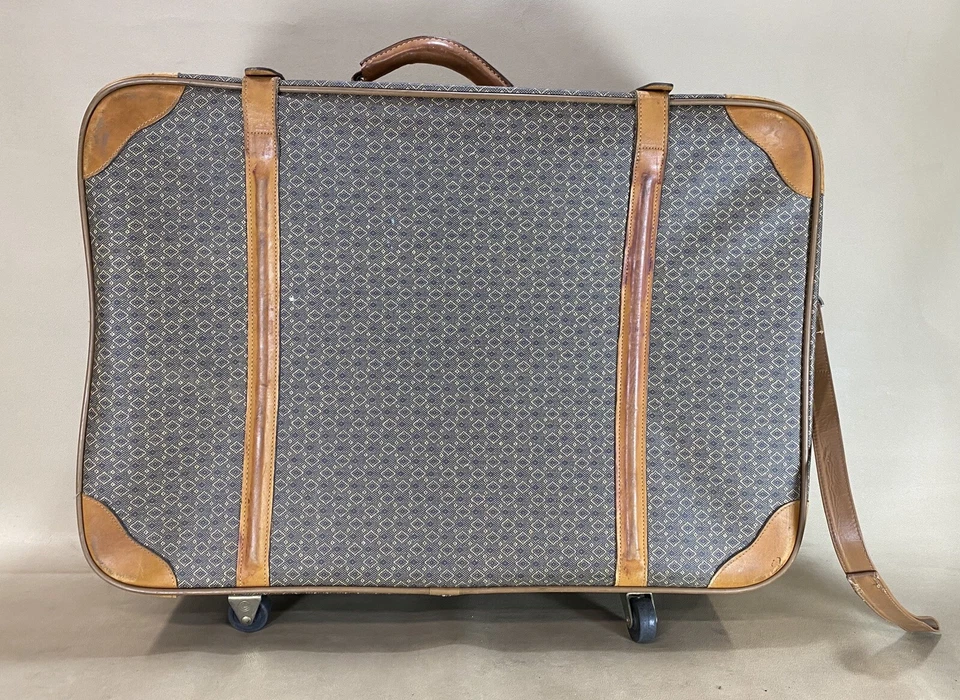 Hartmann WINGS & Belting Leather Trim 26" Soft Pullman Suitcase Trunk Luggage - Image 4 of 4