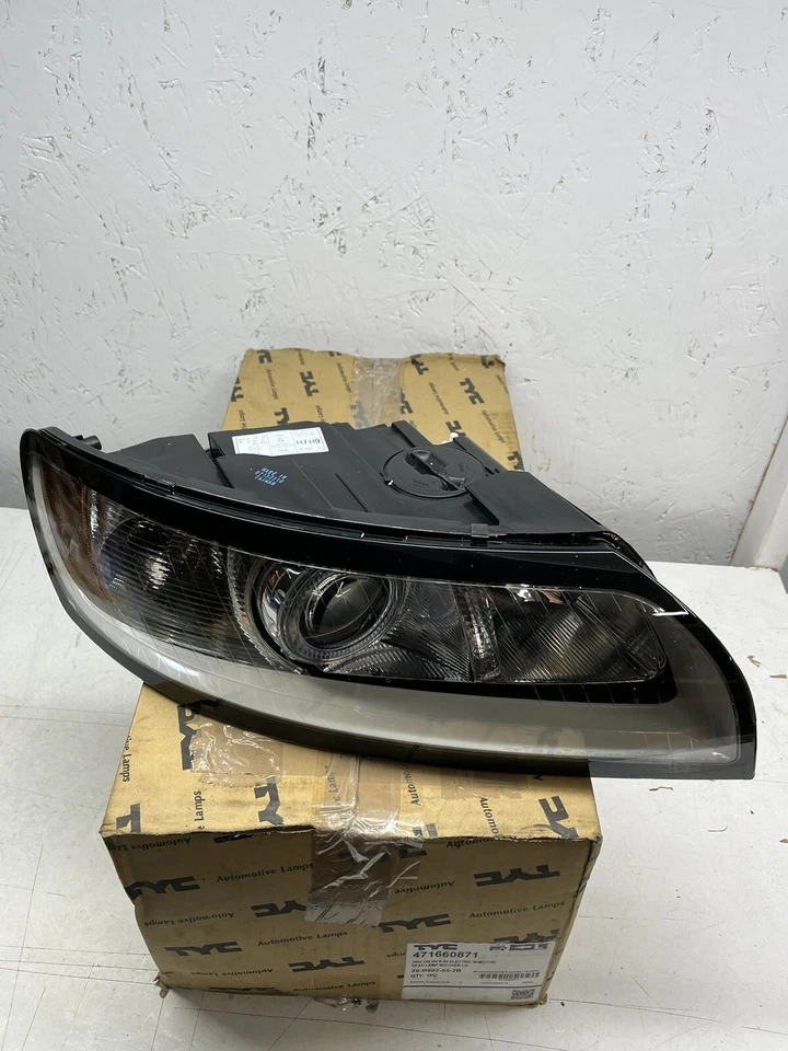 20-B902-05-2B Right O/s Headlight Headlamp Halogen Chrome Bezel Motor TYC - Image 2 of 4