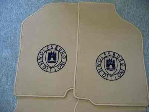Tapis de sol velours Volkswagen Golf 2 G60 sur mesure beige liseré bleu