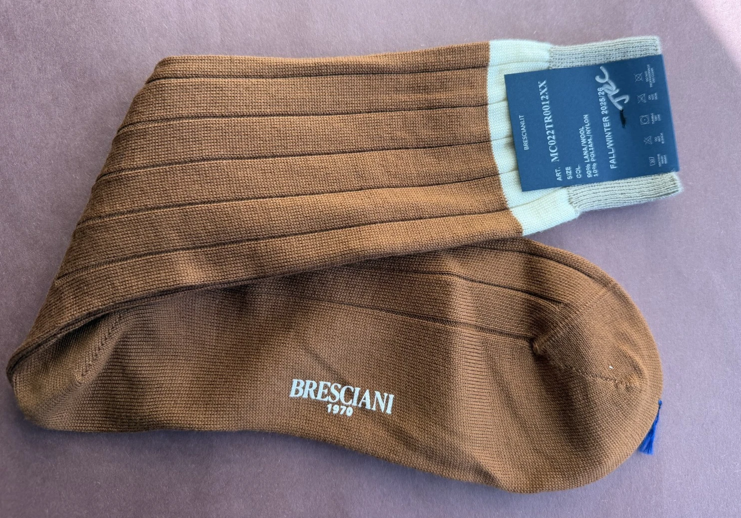 Fall/Winter 2025/26 Men's Bresciani Socks NWT Brown Solid Textured
