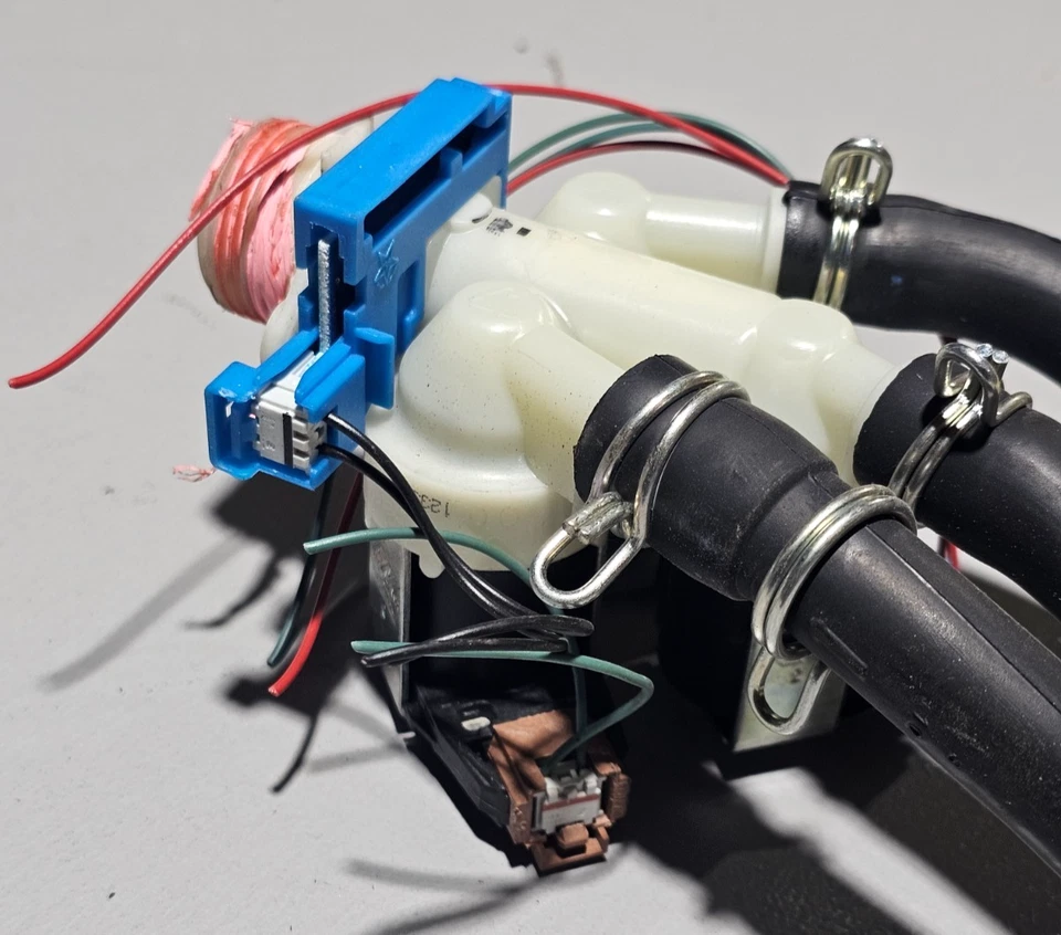  AEG L77480FL WASHING MACHINE triple inlet solenoid valves  MZ-3.22 - image 4 of 4