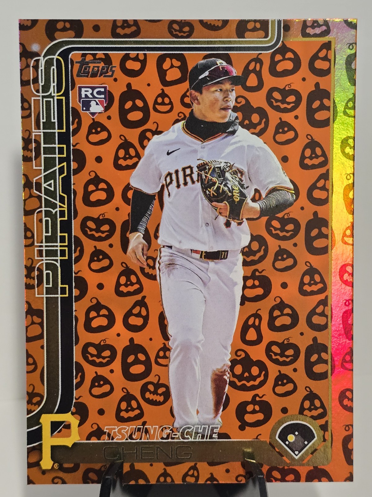 2025 Topps Update Holiday Jack O'Lantern Foil Tsung-Che Cheng (#US72) RC SP