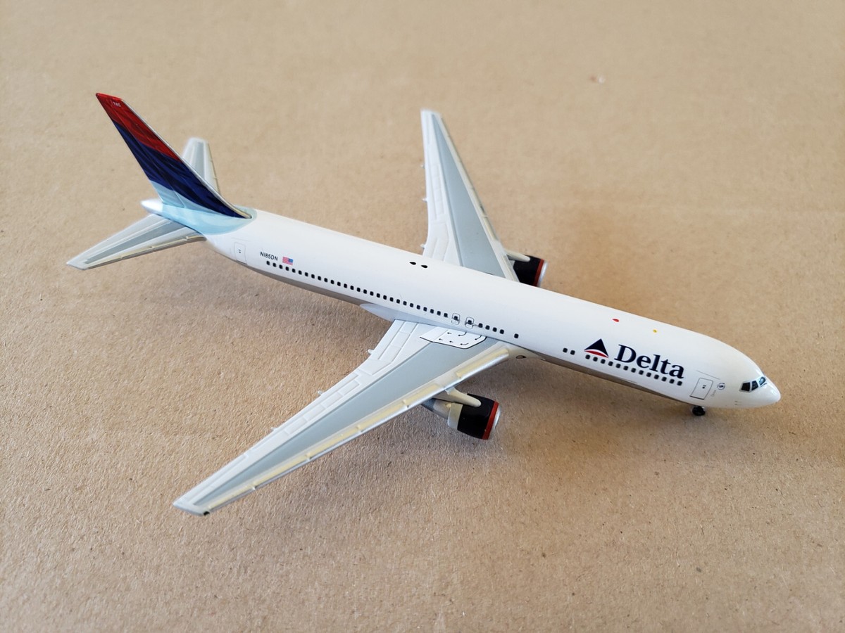 1 400 Scale GeminiJets GJDAL451 Delta Air Lines Boeing 767