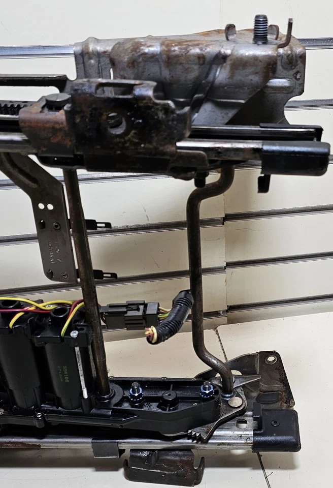 🔥98-11 林肯镇汽车 Mercury Grand Marquis 乘客右电动座椅轨道 — 第 4/4 张图片