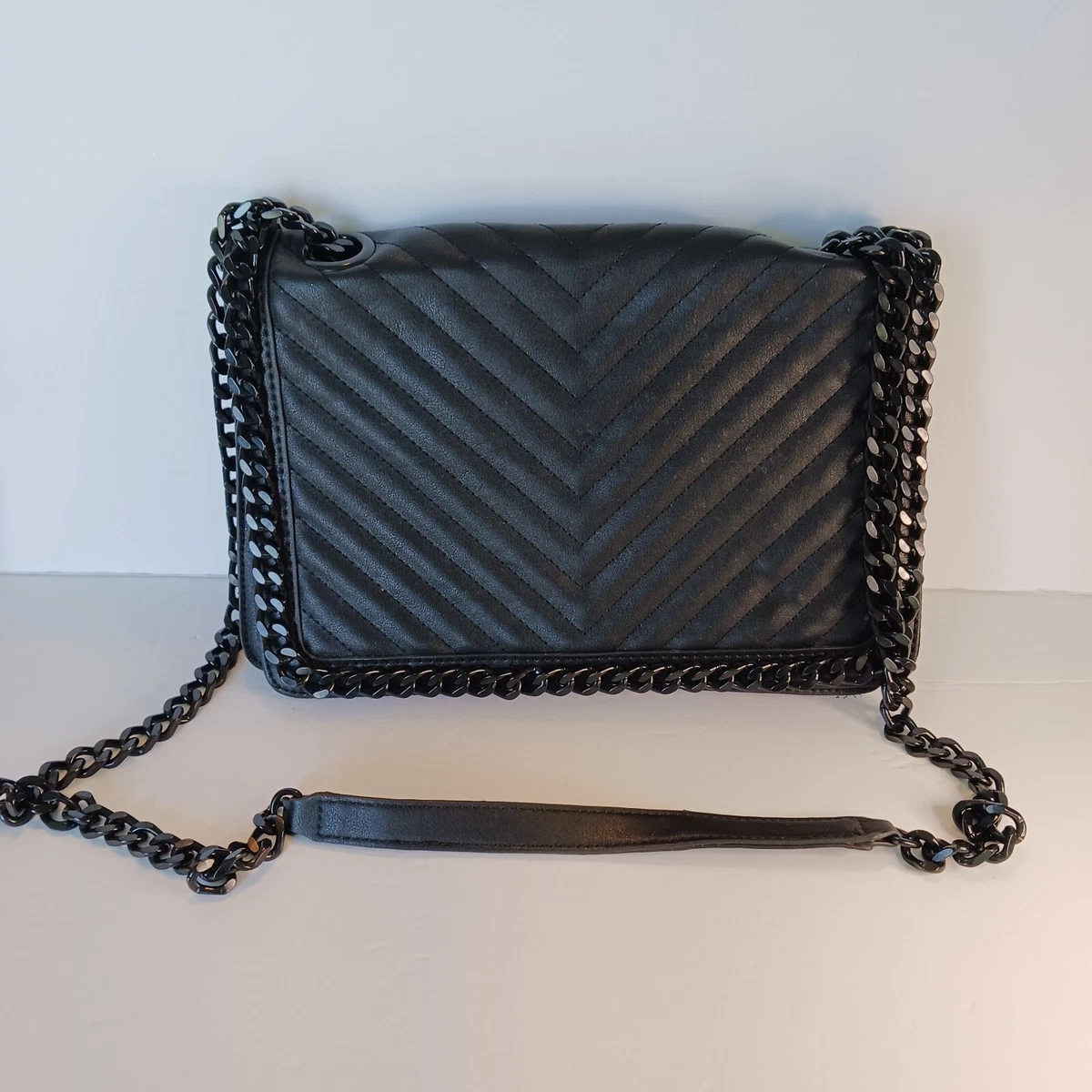 Aldo Greenwald Crossbody Bag Chevron Quilted Black Chain Strap