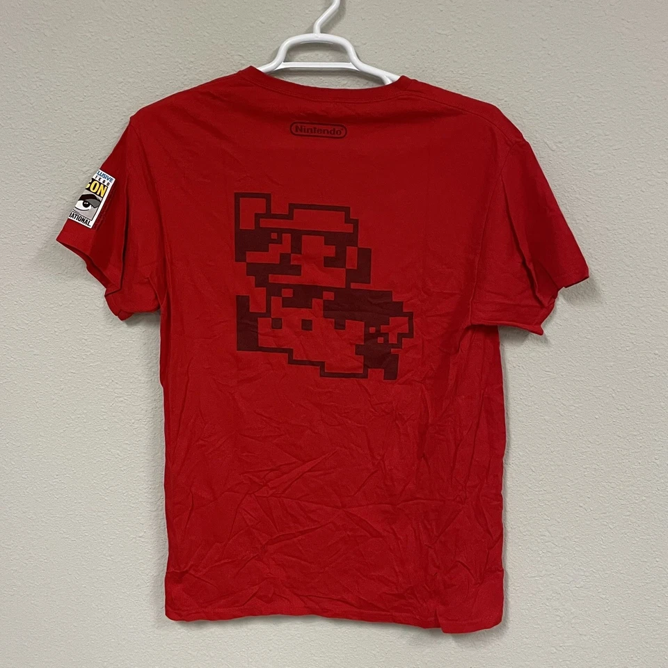 SDCC 2015 Exclusiva Super Mario Bros 30 Aniversario Nintendo Camisa Roja Talla L Foto 2 de 2