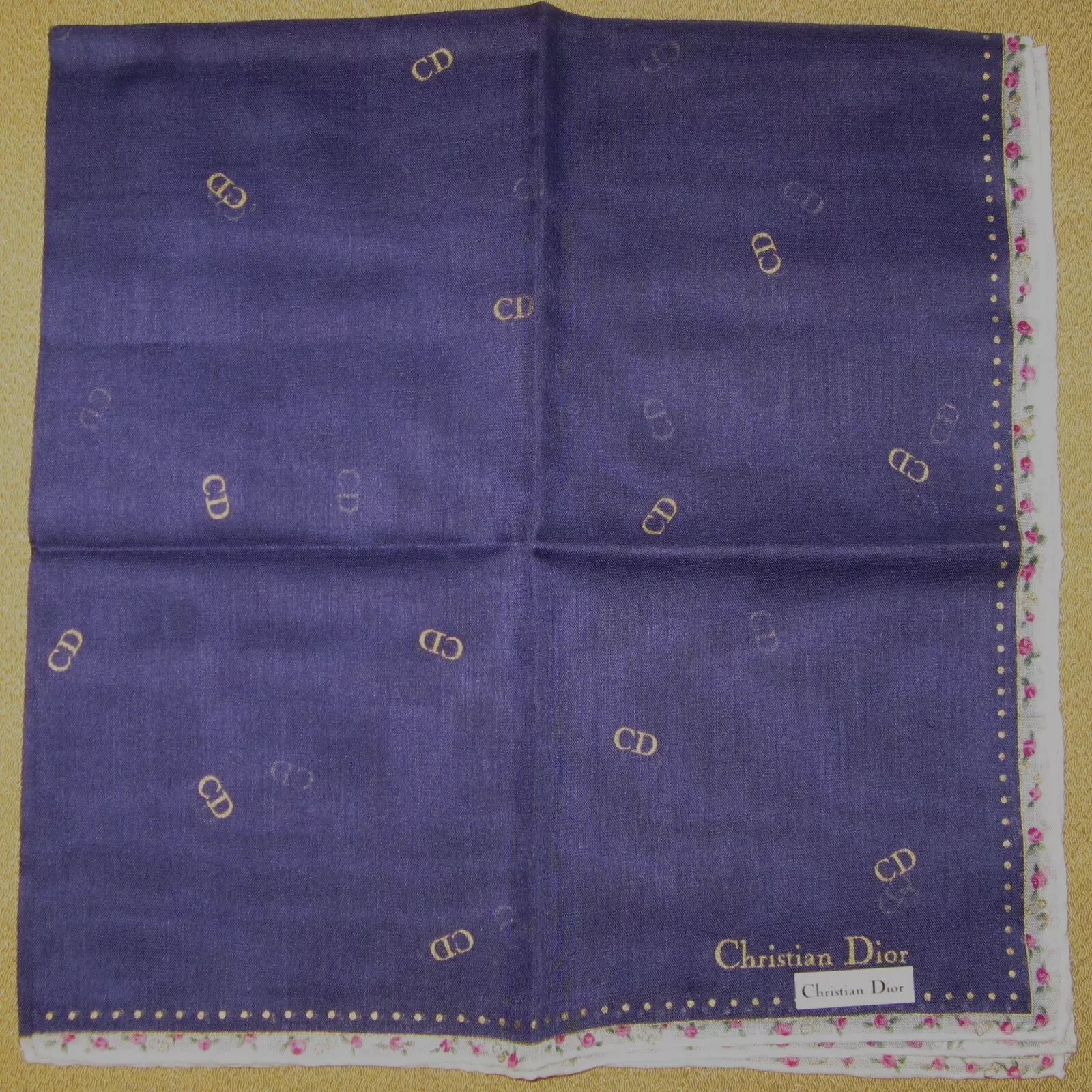 CHRISTIAN DIOR *Mouchoir foulard de collection bleu foncé 48 cm /UMEKOTK