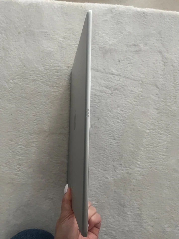 Apple iPad Pro 1. Gen 32GB, Wi-Fi, 12,9 Zoll - Space Grau - Bild 2 von 4