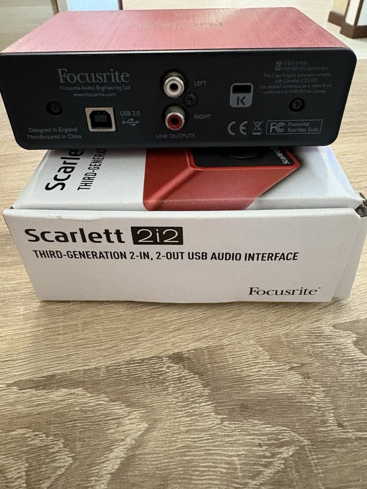Focusrite 2i2 Scarlett 3a Generazione Interfaccia Audio USB - Rosso - Immagine 4 di 4