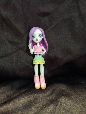 Off the Hook Style Doll