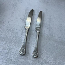 2 Robert Welch Design  AMMONITE Satin Dinner Knives Stainless Steel China