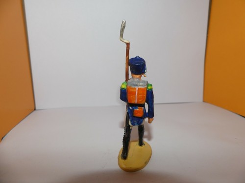 FIGURINE JIM EMPIRE SOLDAT VOLTIGEUR AU DEFILE (CASSE) - Picture 2 of 2