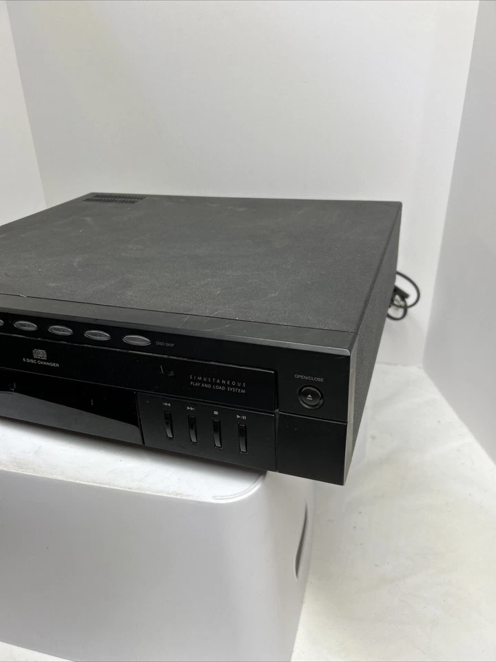 🔥RCA RP-8075RS 5-Disc Carousel CD Player Changer NO Remote - FOR PARTS ONLY - Image 4 of 4