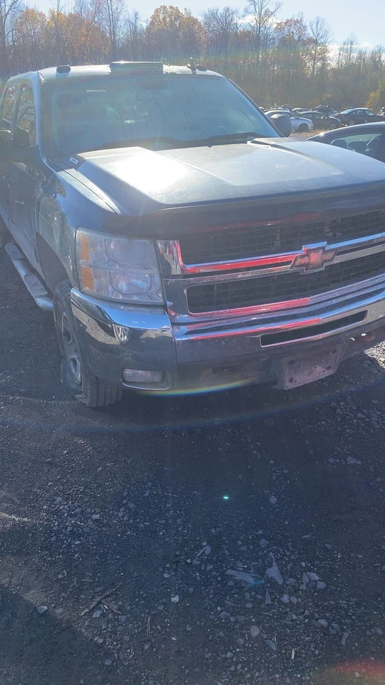 07 08 09 10 CHEVY SILVERADO 2500 Hood - Image 2 of 4