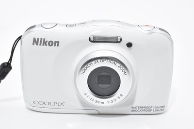 Nikon COOLPIX S33 13.2MP Waterproof Digital Camera White [EXC