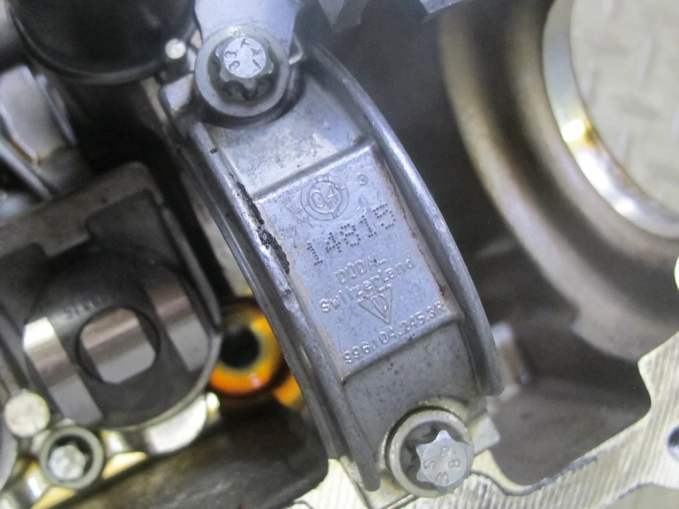 PORSCHE 911 996 2002-2005 3,6 L M96,03 TRACCIÓN TRASERA BLOQUE MOTOR CULATA DERECHA CONJUNTO Foto 3 de 4