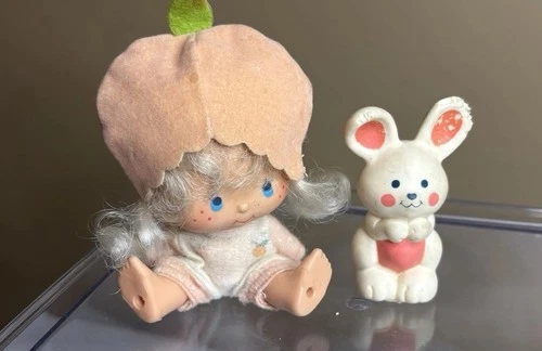 Strawberry Shortcake Apricot Doll And Hopsalot 1980’s Vintage