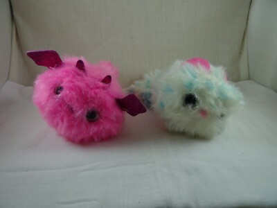 Pomsies Talking Light Up Wrist Plush Pink Dragon White Blue Cat pieces 