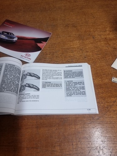 Kia Carens / Rondo Owners Manual Handbook Book Pack & Waller 06-13 Mk2 - Picture 10 of 13