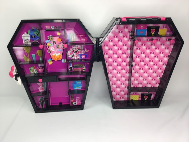 monster high coffin