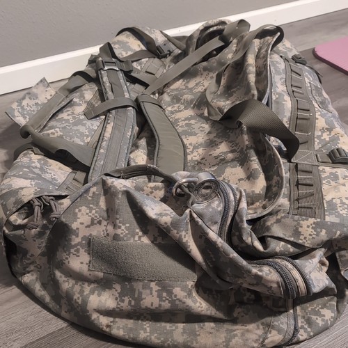 Force Protector Large Camo Deployment Duffle Gear Bag Backpack READ DISCRIPTION - Picture 5 of 12