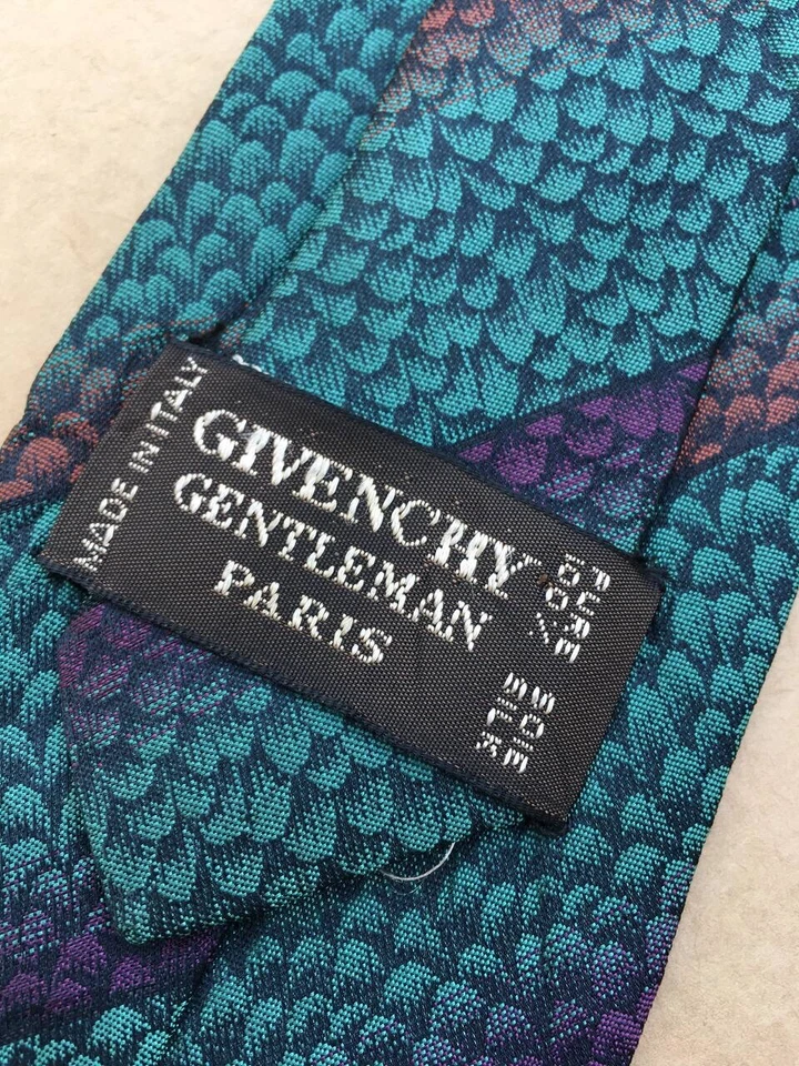 Auténtica corbata GIVENCHY diseño abstracto a rayas verde 100 % seda Foto 2 de 4