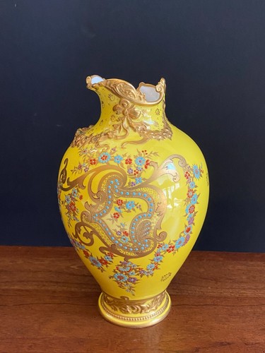 ca.1905 Royal Crown Derby large vase, gilt scrolls & turquoise and coral enamel - Picture 2 of 10