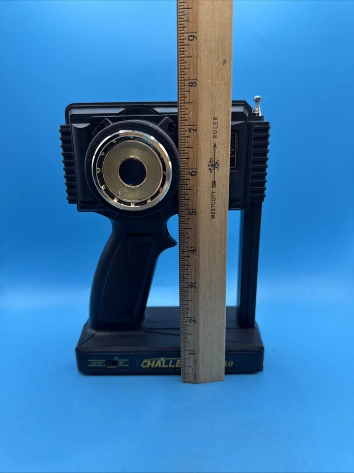 Hitec Challenger-260 Digital Radio Control No Charger. Untested - Image 2 of 4