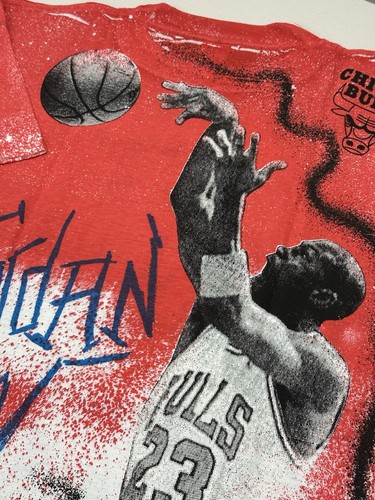 Dead Stock Vintage 90s Michael Jordan Chicago Bulls AOP Magic Johnson T’s Large - Bild 15 von 18